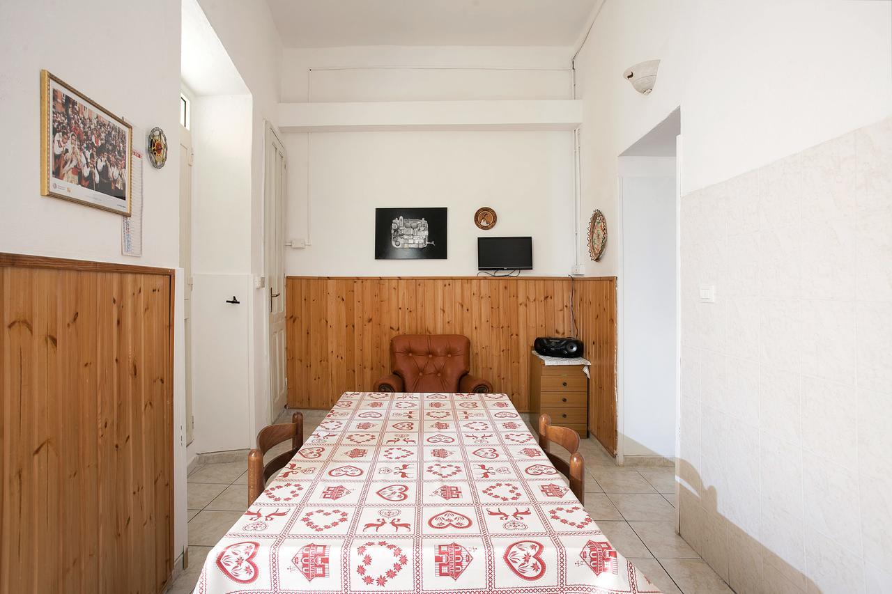 Davi Bed & Breakfast Каляри Екстериор снимка