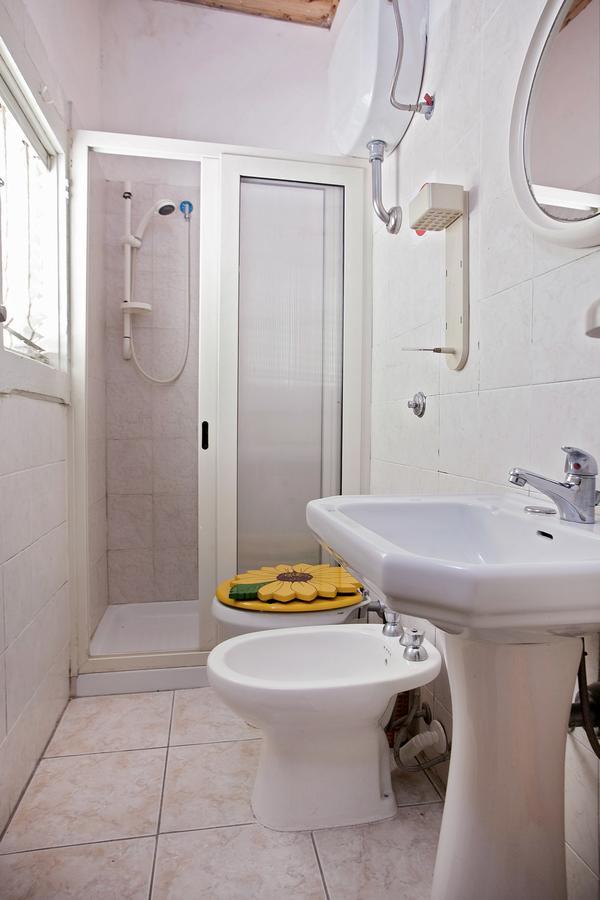 Davi Bed & Breakfast Каляри Екстериор снимка